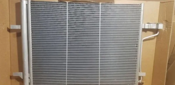 Радіатор кондиціонера 32X1K8C1 Polcar