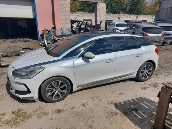 Крило переднє ліве 9667063380 Peugeot/Citroen