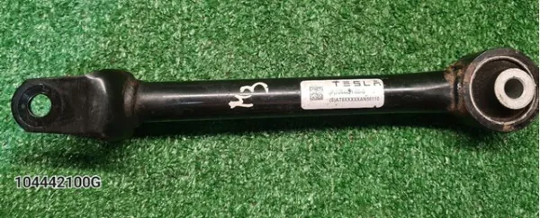  104442100G Tesla