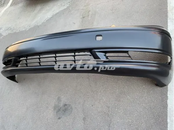 Передній бампер Lexus LS UCF30