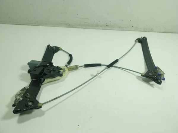 Двигун склопідіймача двері передньої, правої 61355A44096 BMW