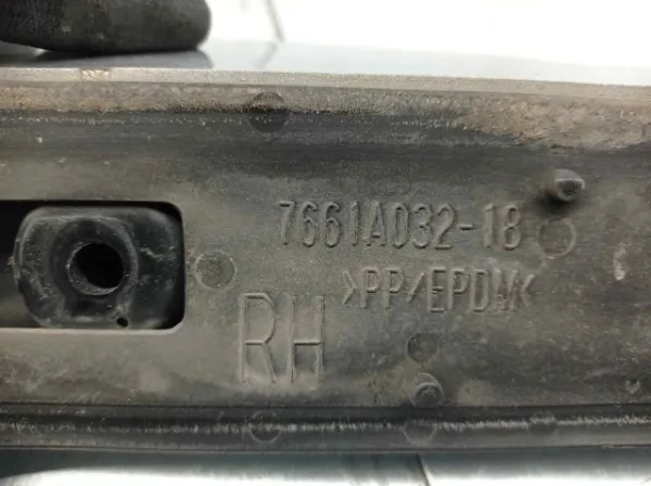  7661A032 Mitsubishi
