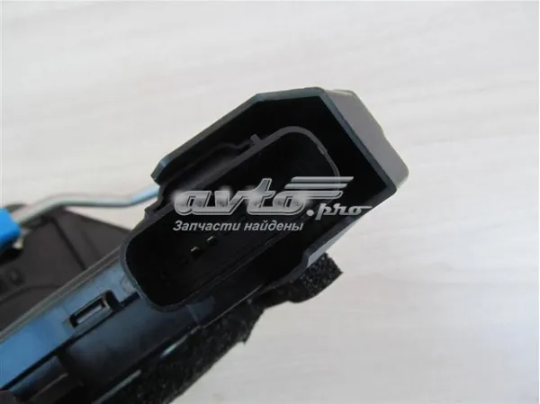 Замок задньої дверї, правої 81420H0000 Hyundai/Kia