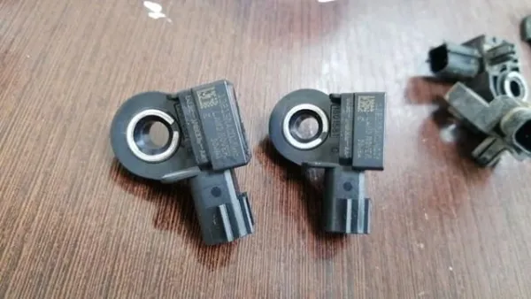 Датчик удару LR032046 Land Rover