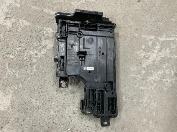 Блок комфорту 165764802A Tesla