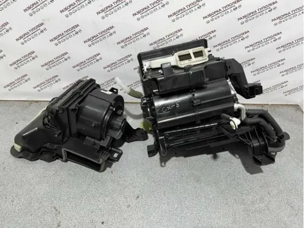 Корпус печі в зборі KB8D61130A Mazda