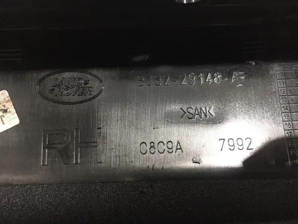  LR046097 Land Rover