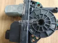Двигун склопідіймача двері передньої, правої HYUNDAI 82460C1010