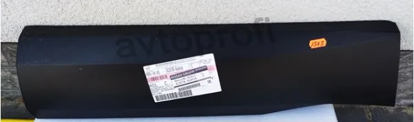 Молдинг задніх правих дверей 828706UA5A Nissan/Infiniti