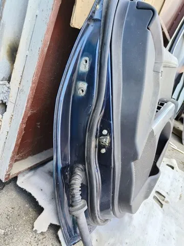 Двері праві передні Mitsubishi Outlander II XL