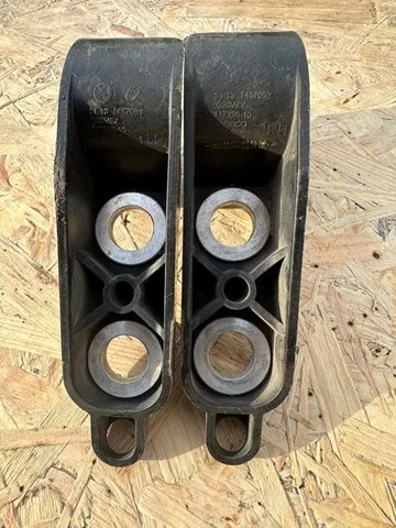  51137457052 BMW