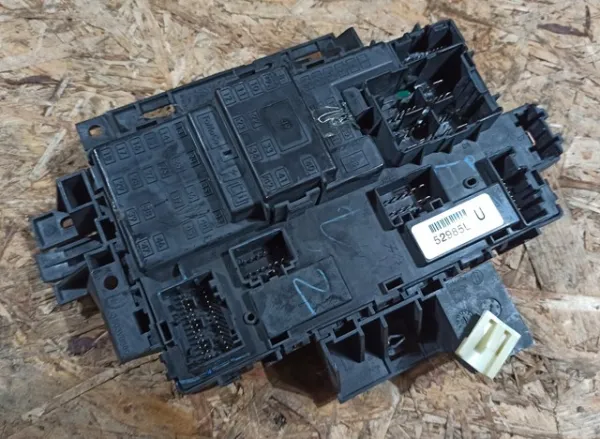  DG1T14B476AA Ford
