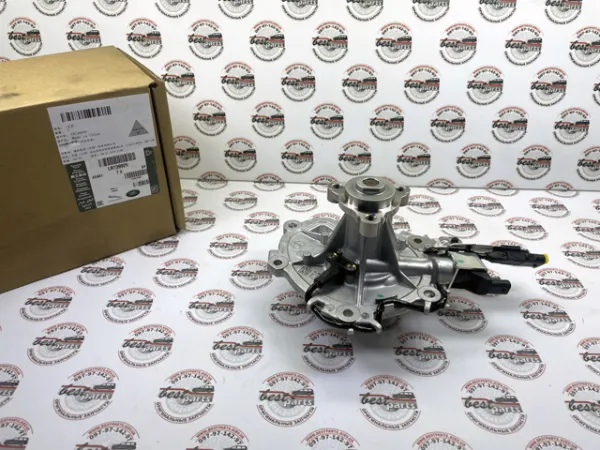 Помпа LR139925 Land Rover
