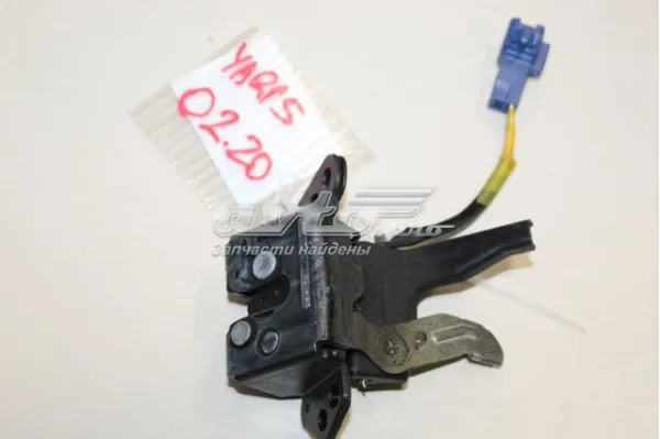 Замок багажника Toyota Yaris SP90