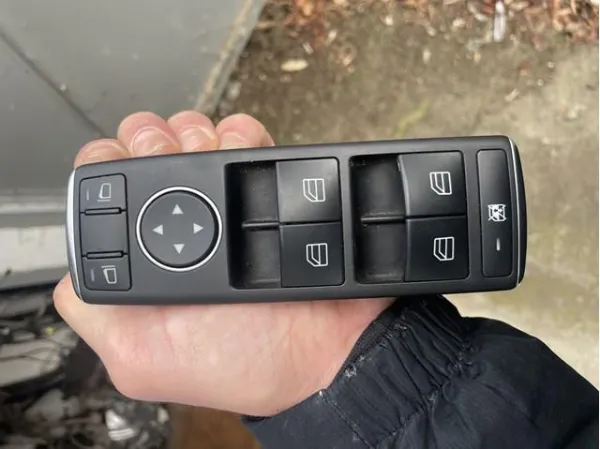  A2129056000 Mercedes