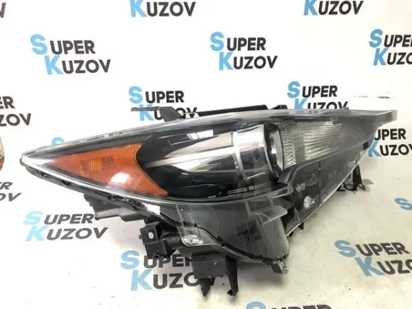 Фара права KB8A51031D Mazda