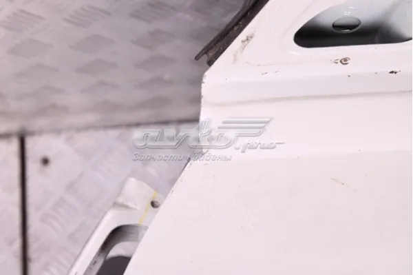 Двері праві передні 5700A274 Mitsubishi