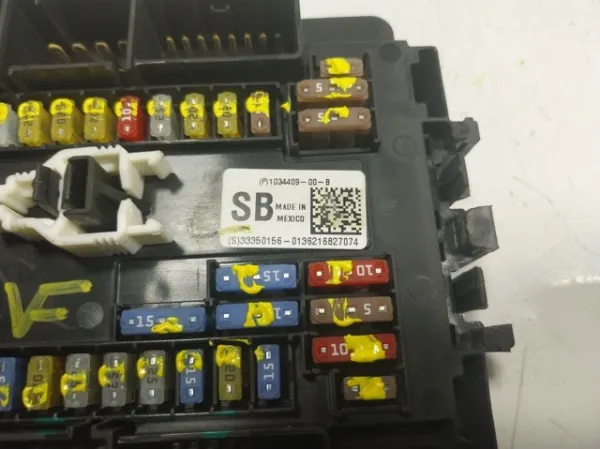  103440900B Tesla