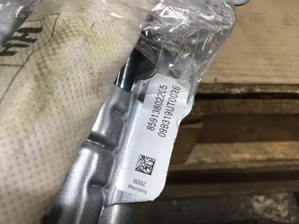  72129138021 BMW