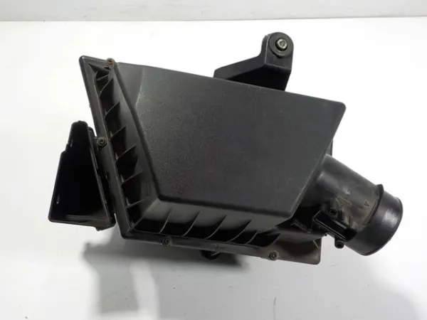 Повітряний фільтр LR053013 Land Rover