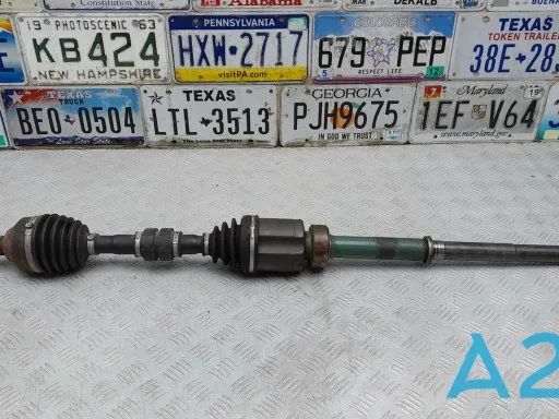 Піввісь права NI8681 Trakmotive/Surtrack