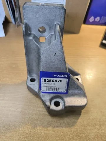  8250470 Volvo