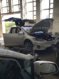 Авторозборка Tesla Model X позашляховик 2015 - 2026